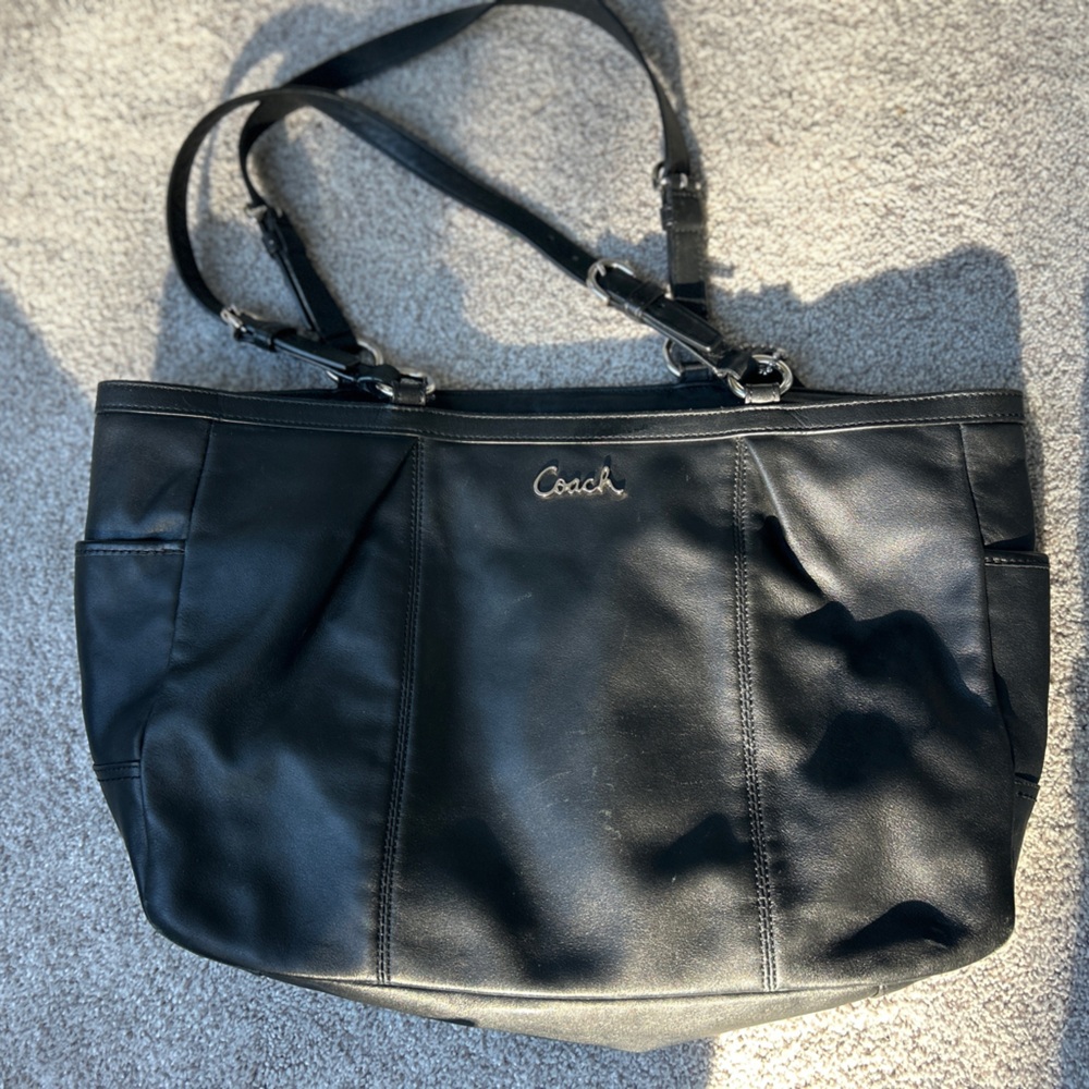 Coach Black Leather Shoulder Bag
